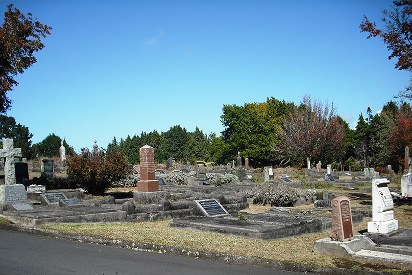 hamilton cemetery tours